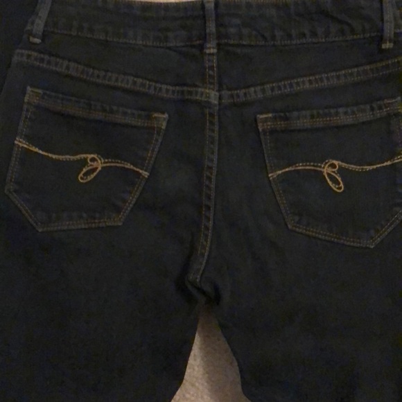 Women’s Guess Belmont flare jeans size 28 - Picture 3 of 4